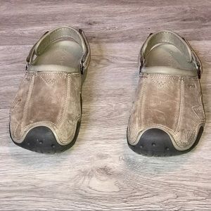 CROCS Leather